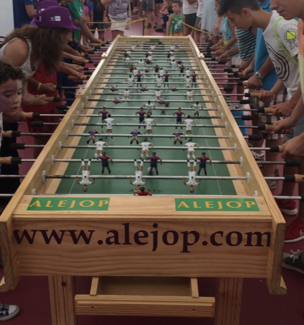 futbolín gigante